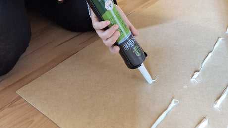 Wandvertäfelung kleben: vom dunklen Flur zum DIY-Wohntraum